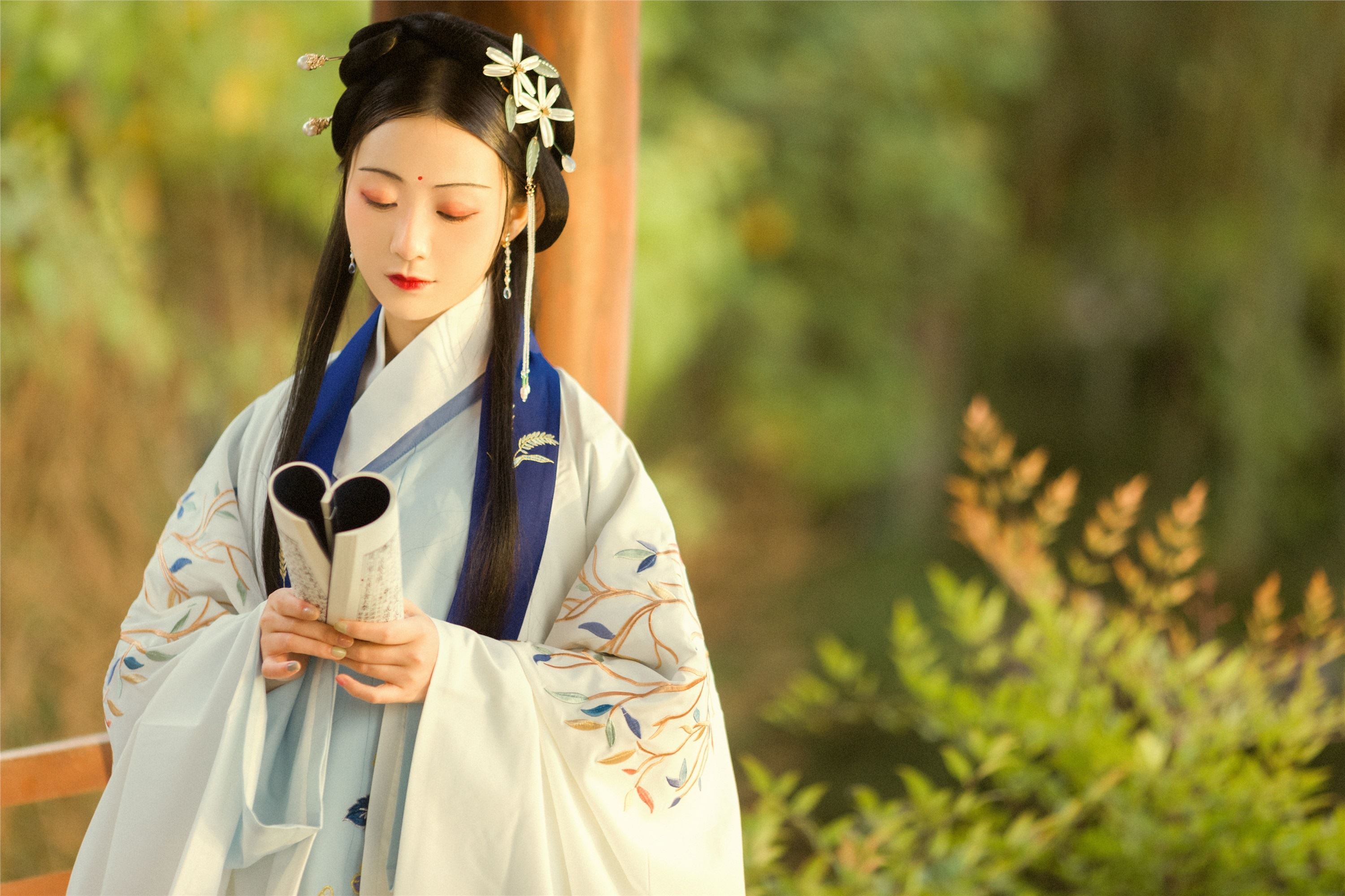 YITUYU艺图语 2021.09.01 丹枫入秋 门门